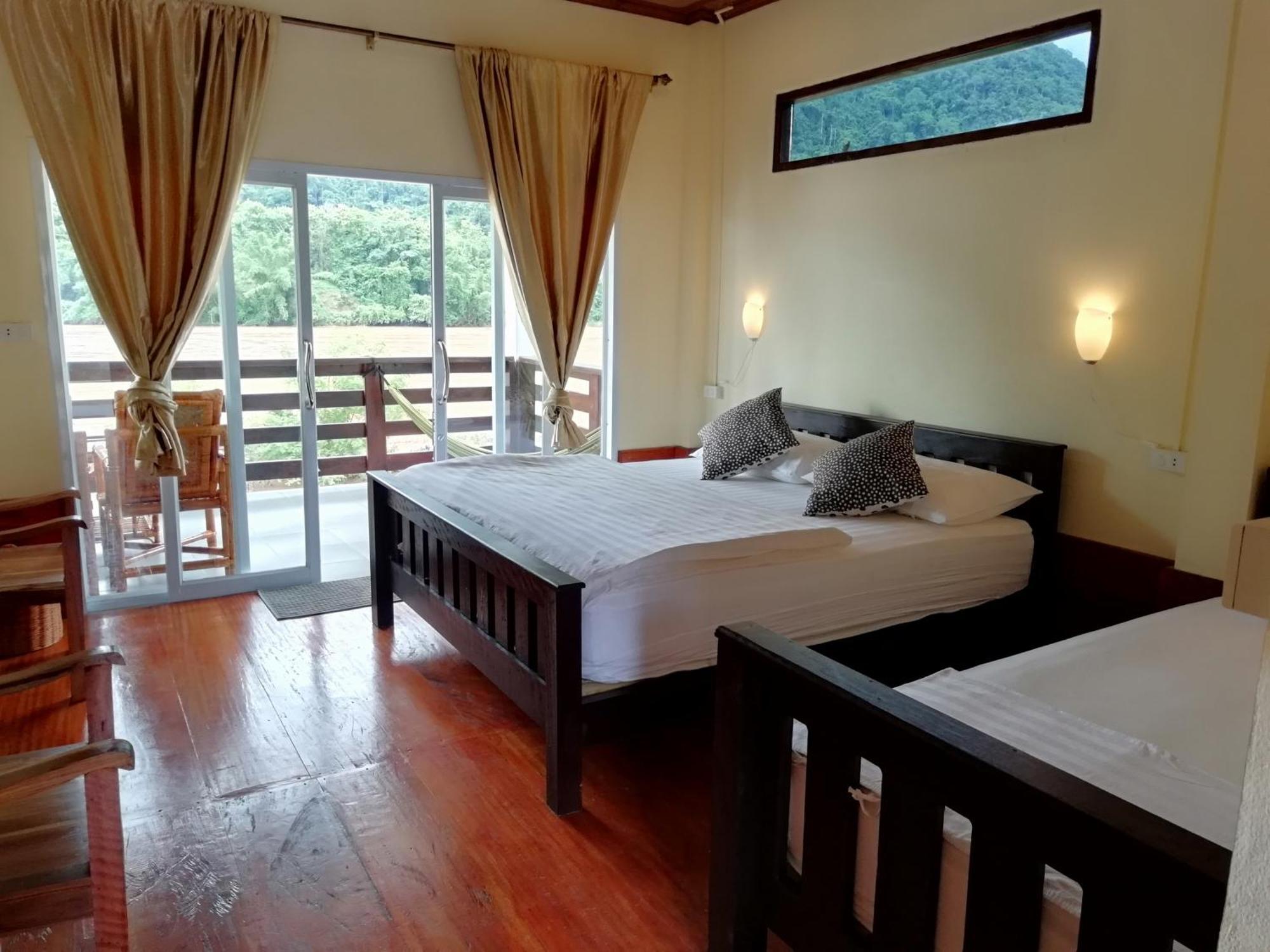 Riverview Bungalows & Gh Muang Ngoi エクステリア 写真