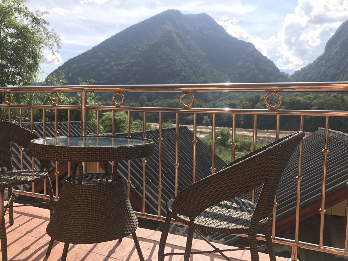 Riverview Bungalows & Gh Muang Ngoi エクステリア 写真