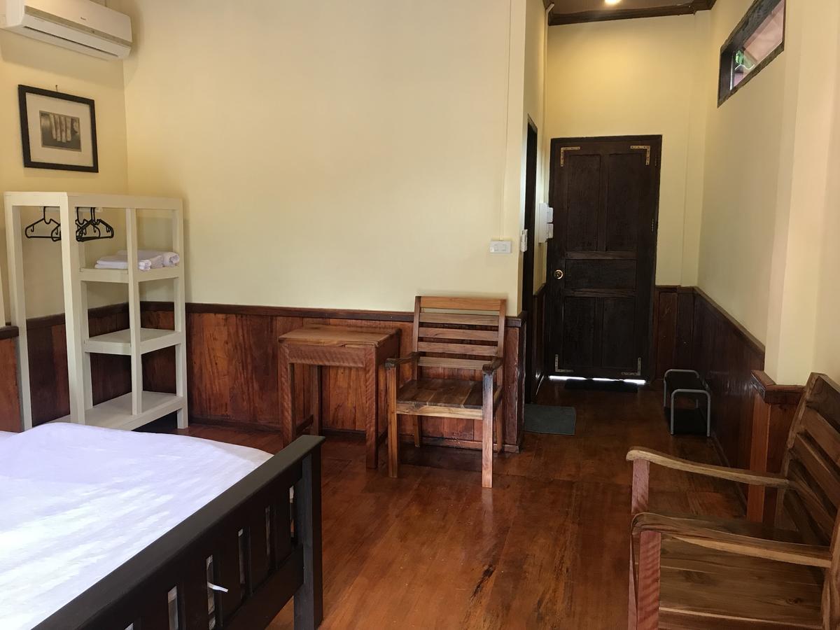 Riverview Bungalows & Gh Muang Ngoi エクステリア 写真