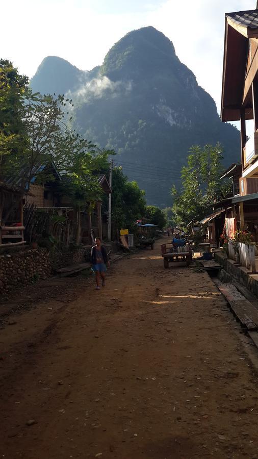 Riverview Bungalows & Gh Muang Ngoi エクステリア 写真